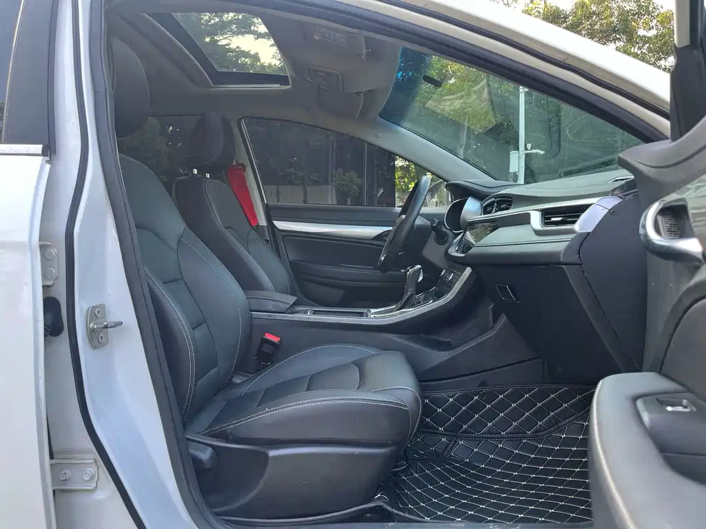 Geely Emgrand 2020