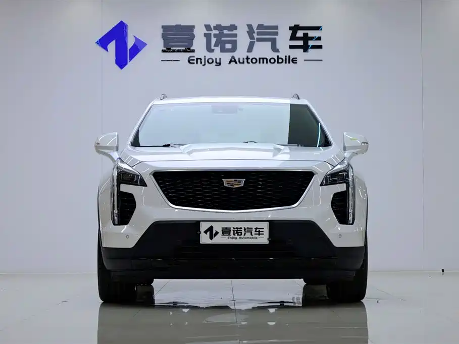 Cadillac XT4 2020 — фото 2