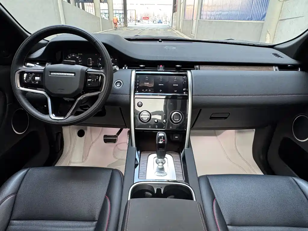 Land Rover Discovery Sport 2023 — фото 6