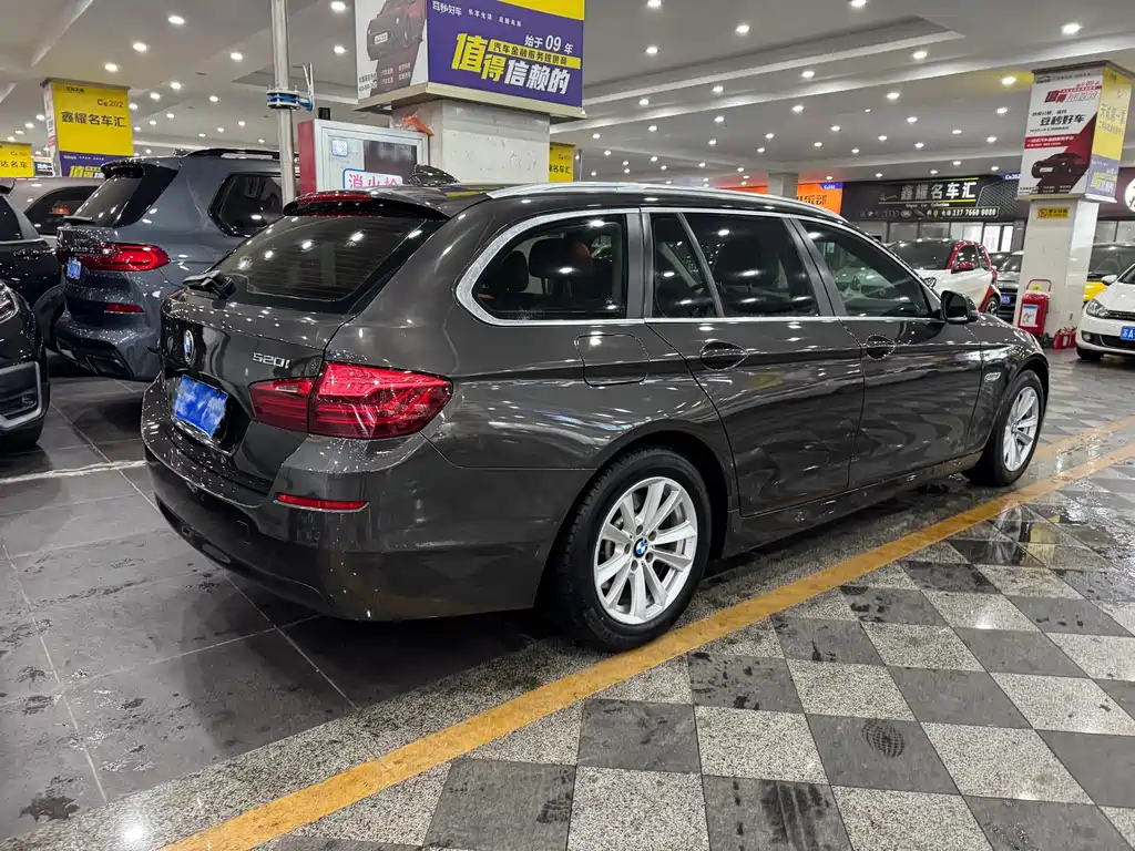 BMW 5 Series 2015 — фото 8