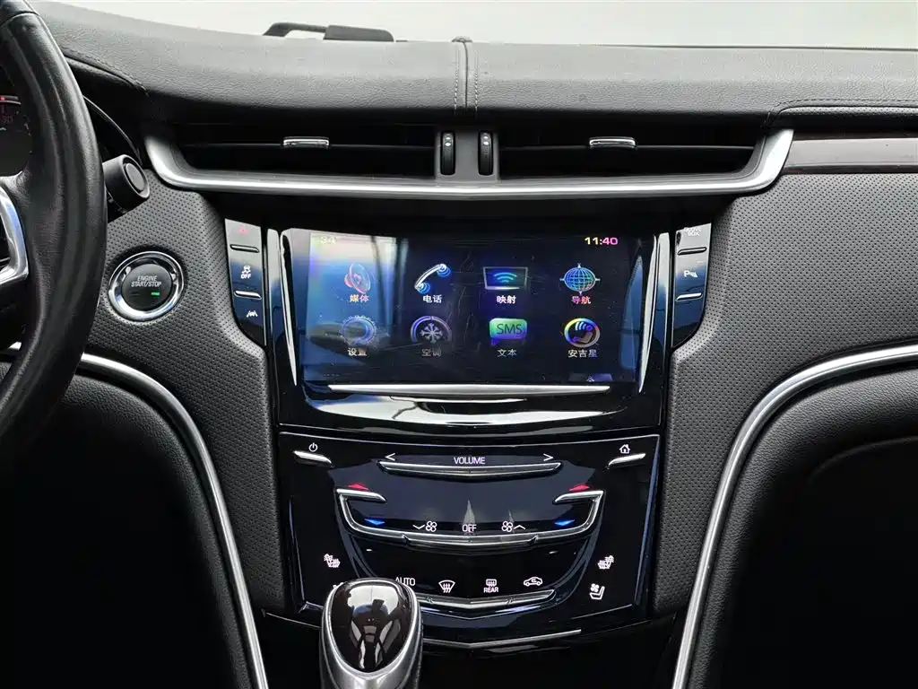 Cadillac XTS 2017 — фото 10