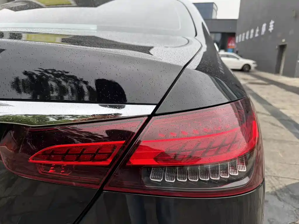 Mercedes-Benz E-Class 2023 — фото 35