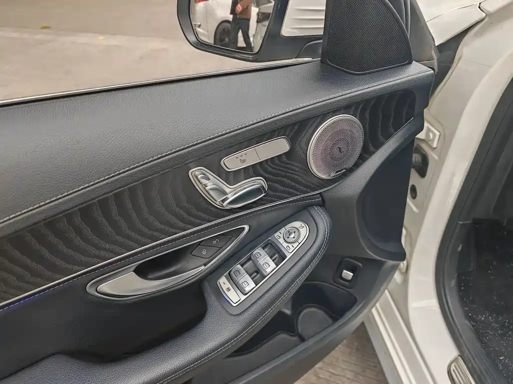 Mercedes-Benz C-Class 2017