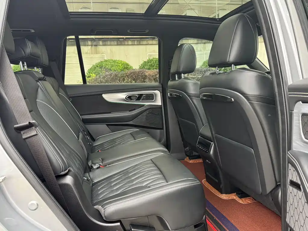 GAC Motor Trumpchi GS8 2023 — фото 10