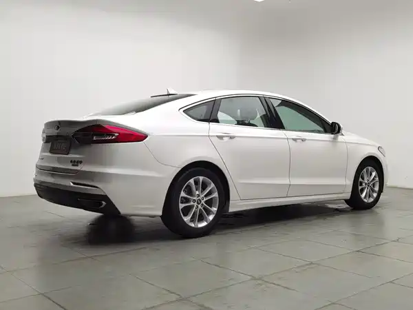 Ford Mondeo 2021