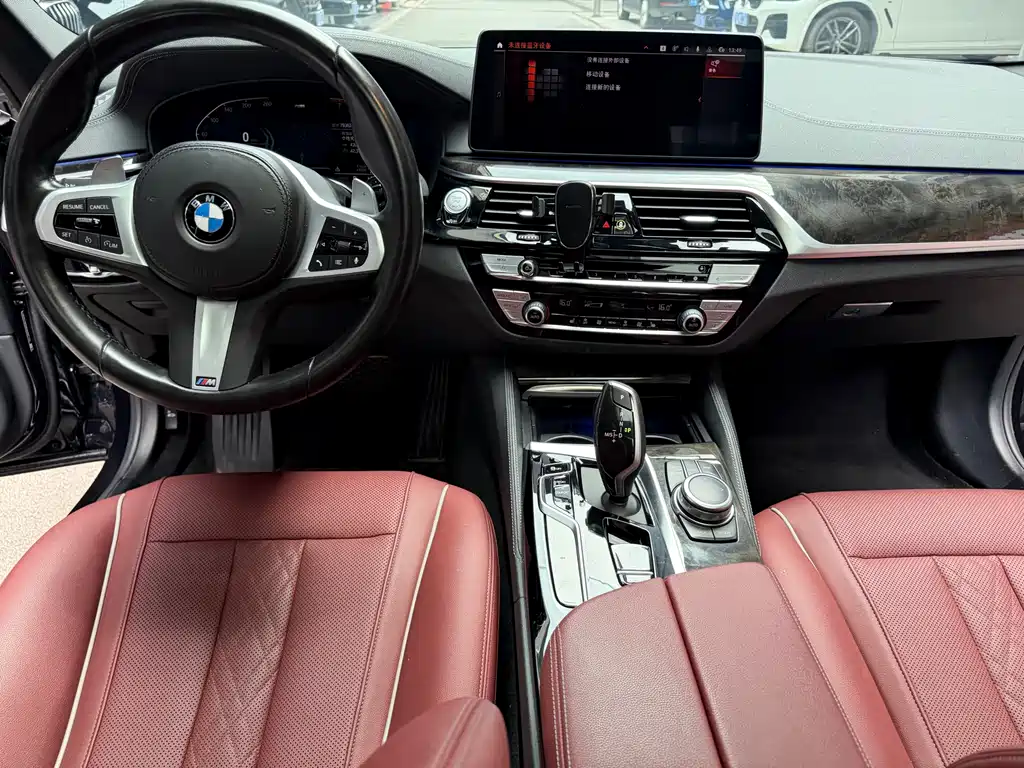 BMW 5 Series 2022 — фото 15