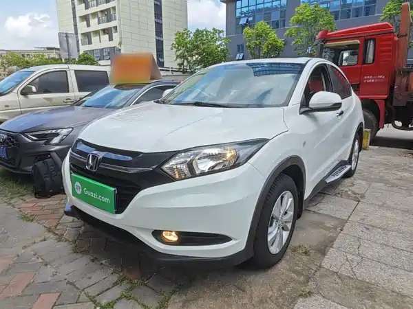 Honda Vezel 2015