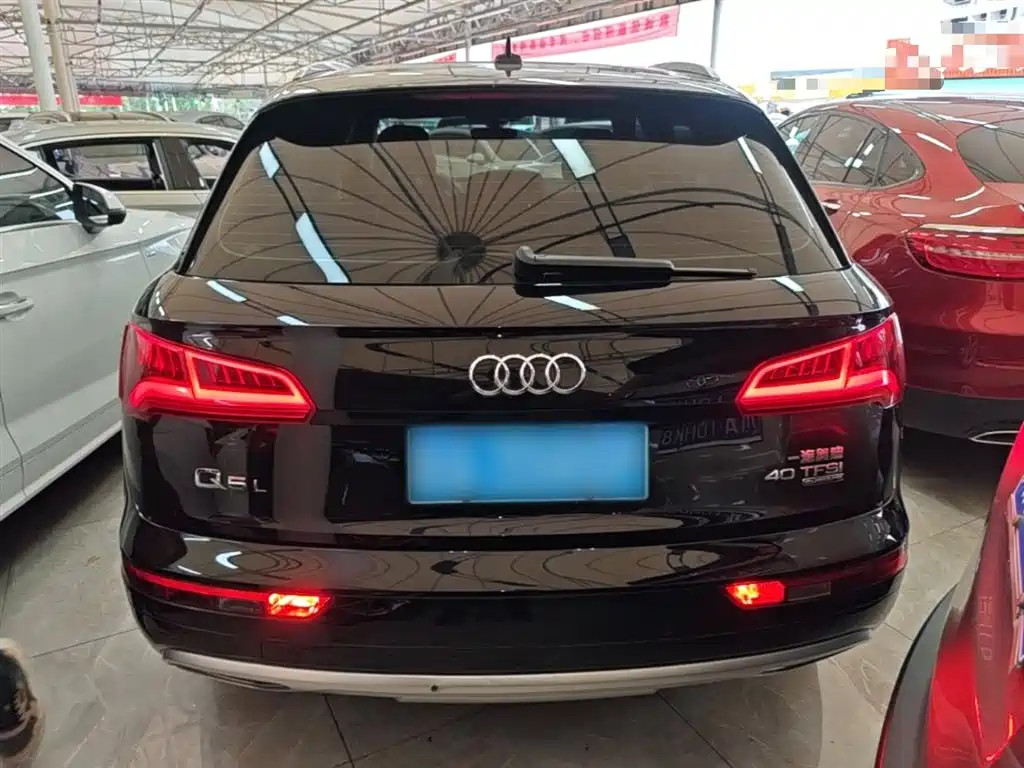 Audi Q5L 2019 — фото 6