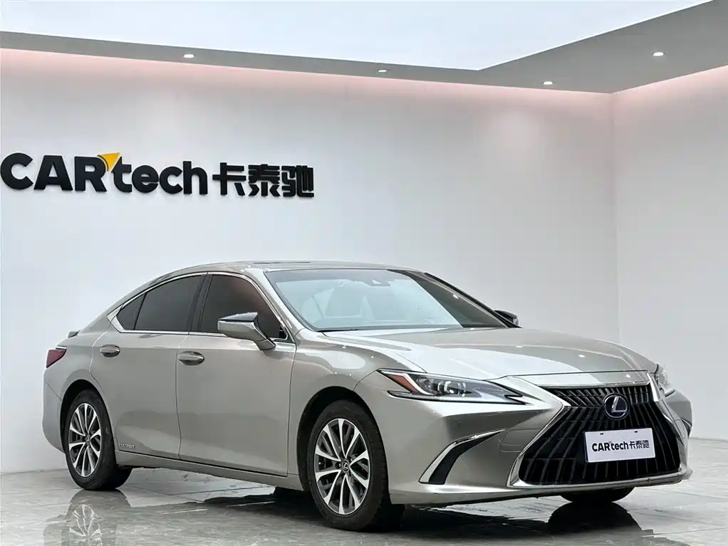 Lexus ES 2021 — фото 6
