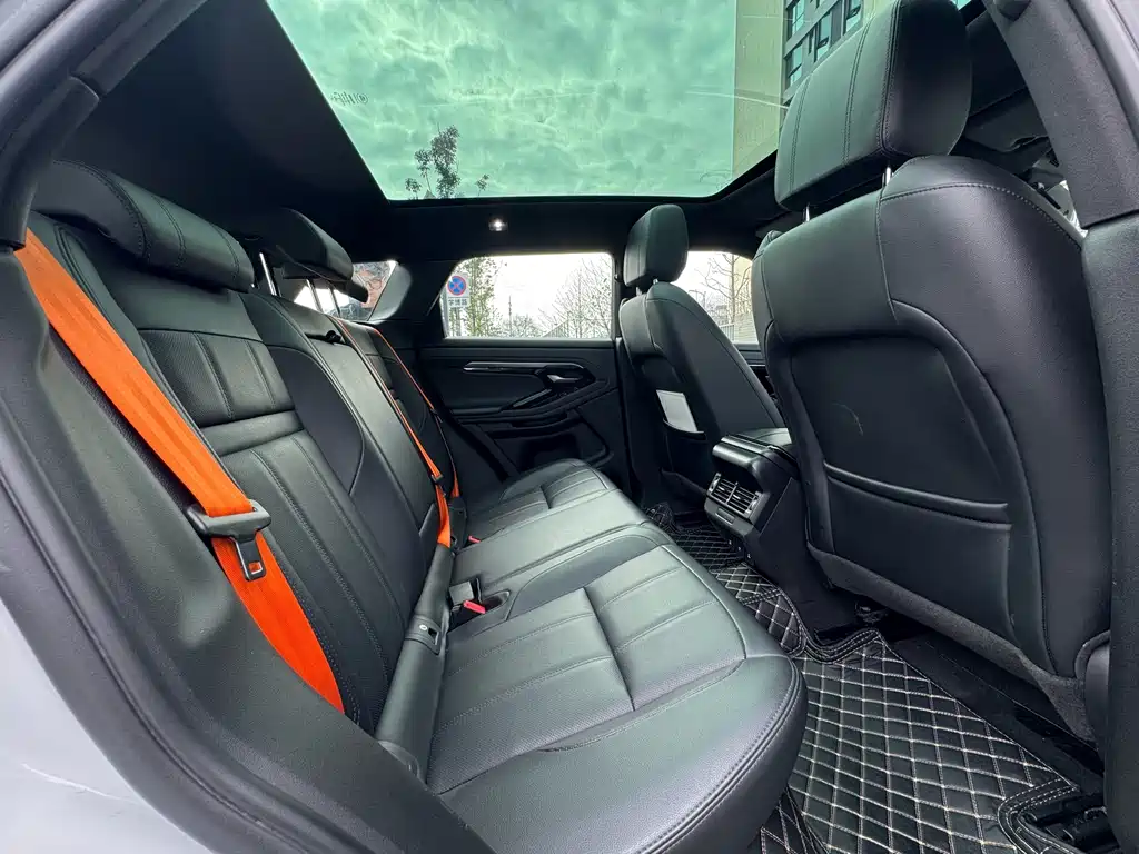 Land Rover Evoque 2021 — фото 9