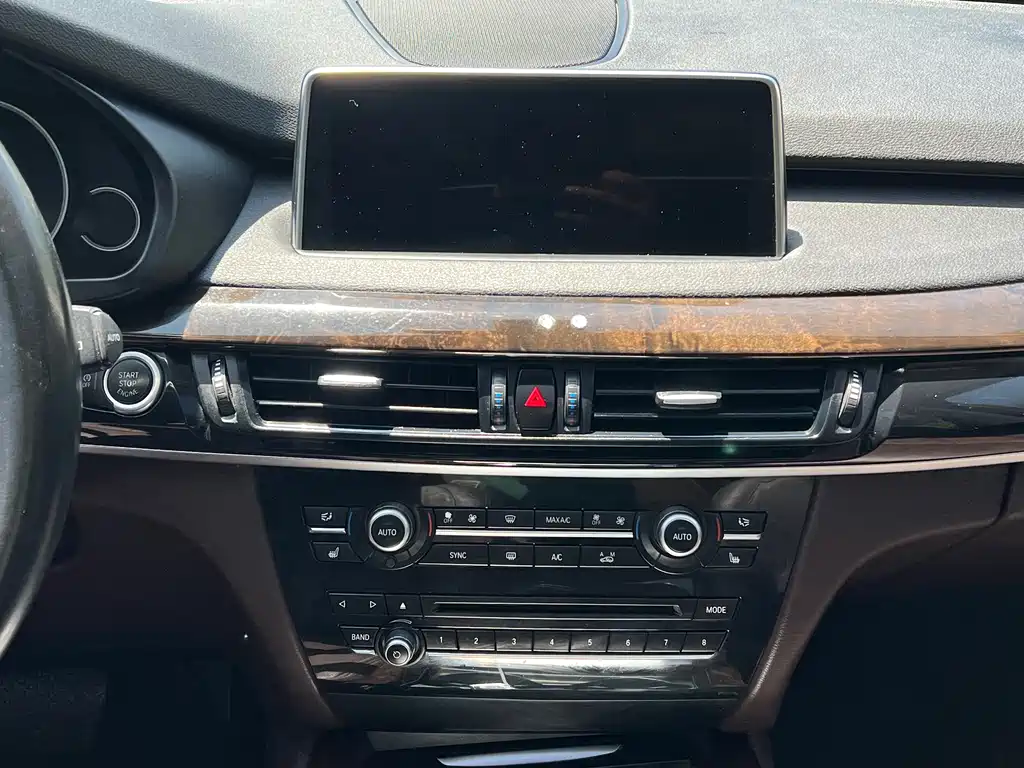 BMW X5 2017 — фото 10