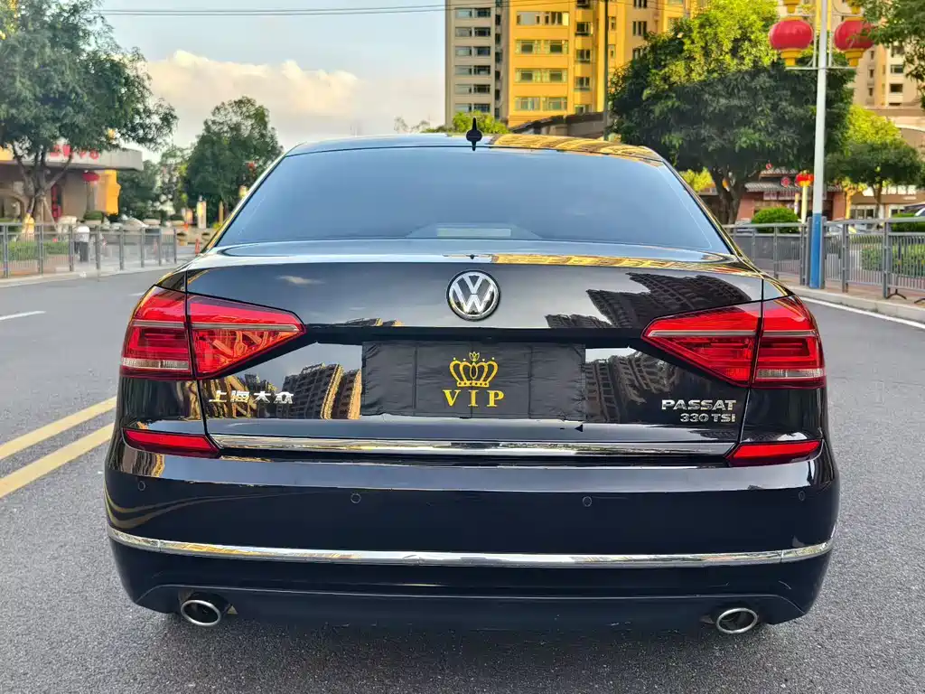 Volkswagen Passat 2016 — фото 17