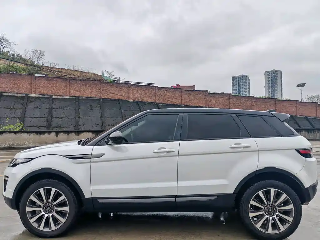 Land Rover Evoque 2018