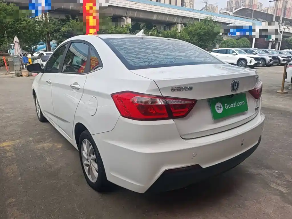 Changan V7 2017 — фото 5