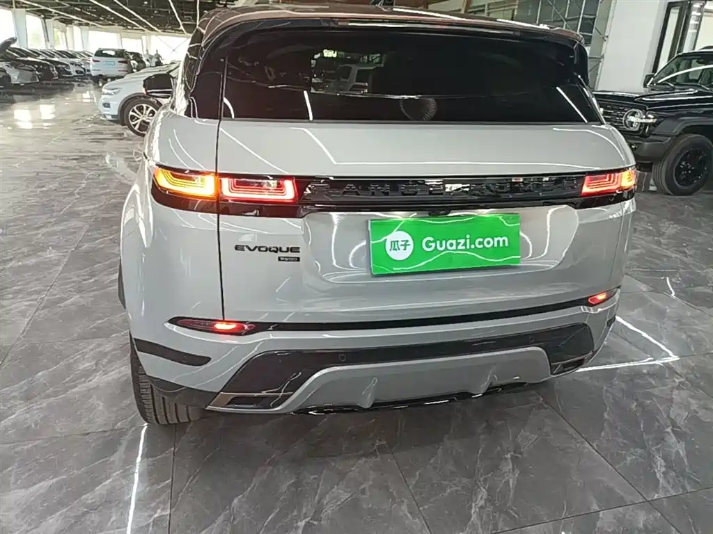 Land Rover Evoque 2024 — фото 6