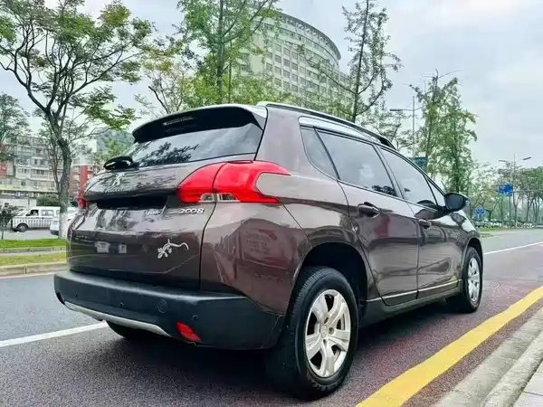 Peugeot 2008 2014
