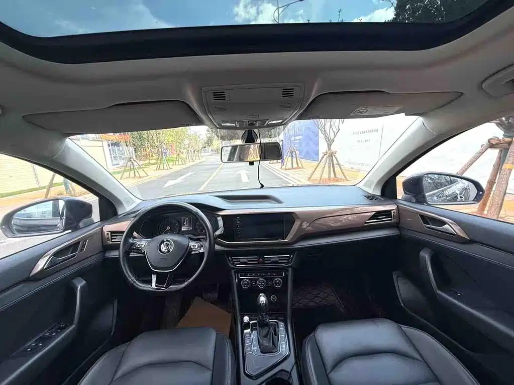 Volkswagen Tharu 2020