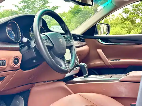 Maserati Quattroporte 2015