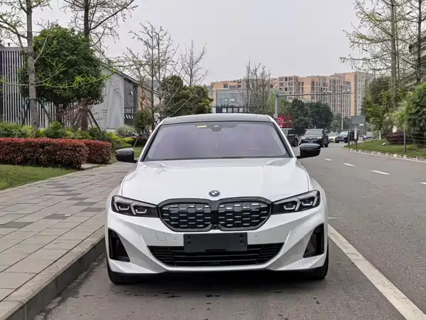 BMW i3 2024