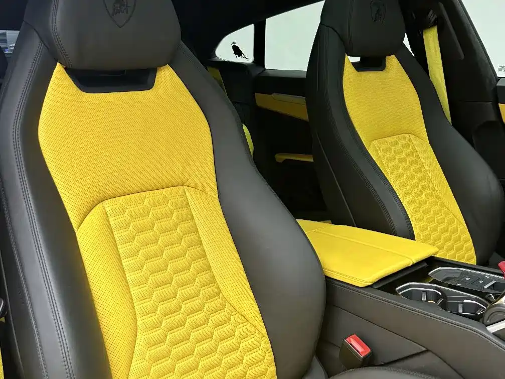 Lamborghini Urus 2019 — фото 22
