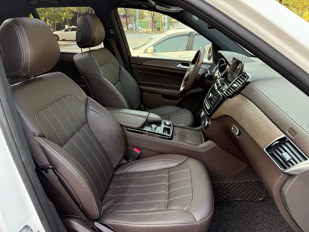 Mercedes-Benz GLE 2018 — фото 16