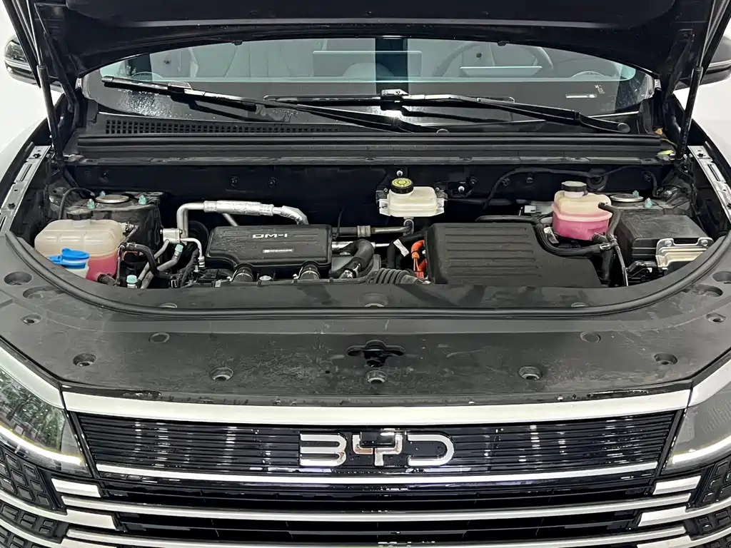 BYD Seal 05 DM-i 2025 — фото 4