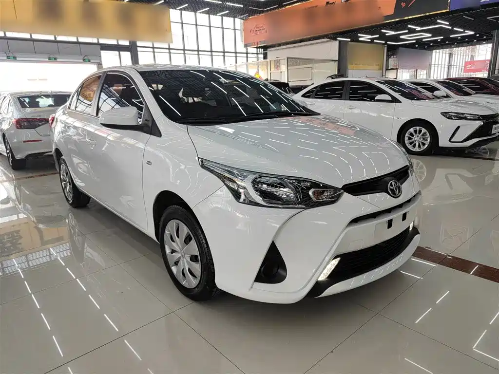 Toyota Yaris L 2019 — фото 22