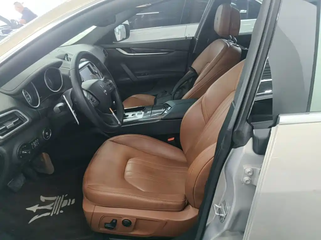 Maserati Ghibli 2015 — фото 15