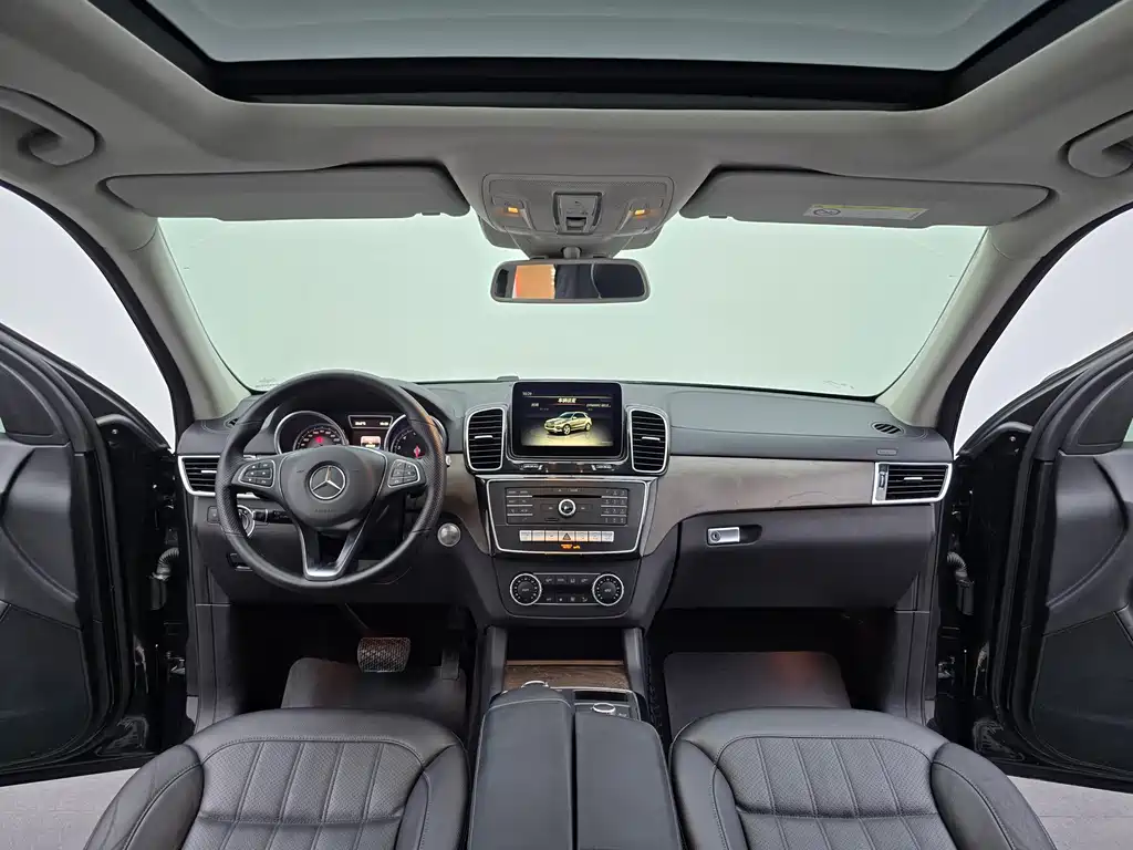 Mercedes-Benz GLE 2018 — фото 16