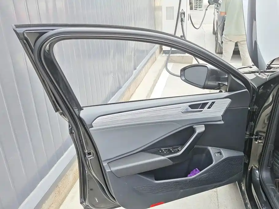 Volkswagen Sagitar 2023