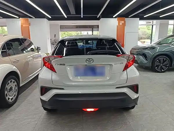 Toyota C-HR 2021