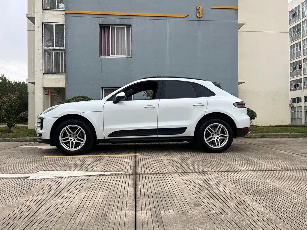 Porsche Macan 2019 — фото 5