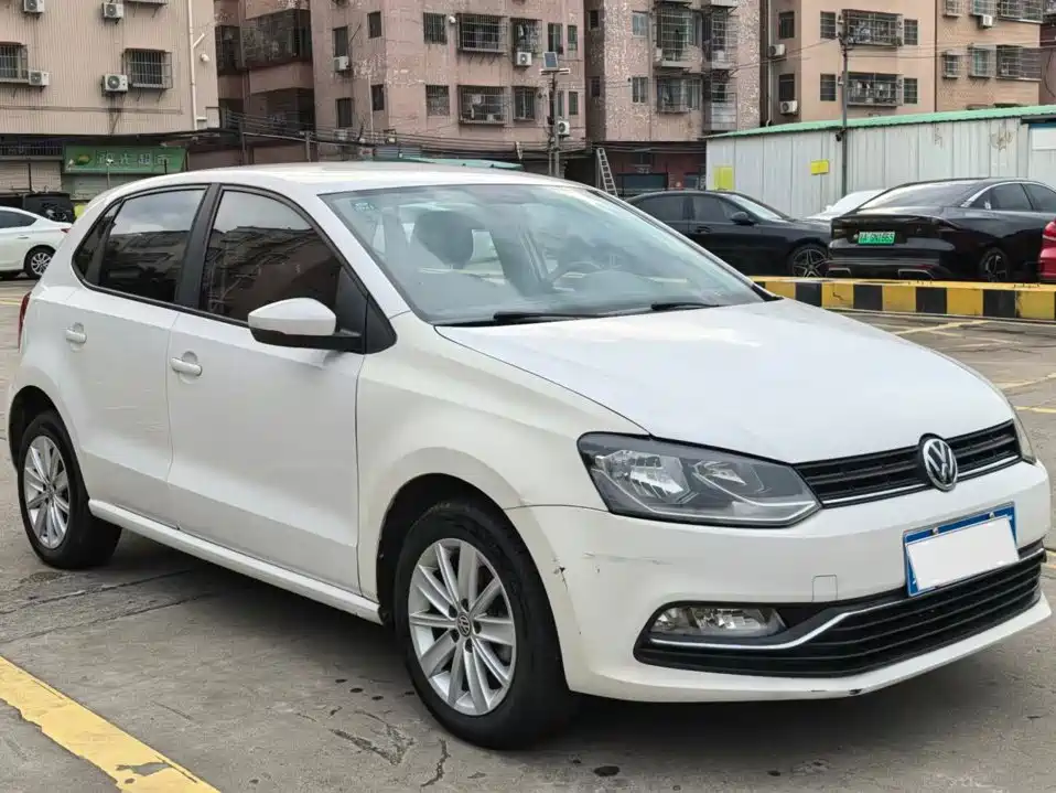 Volkswagen Polo 2015