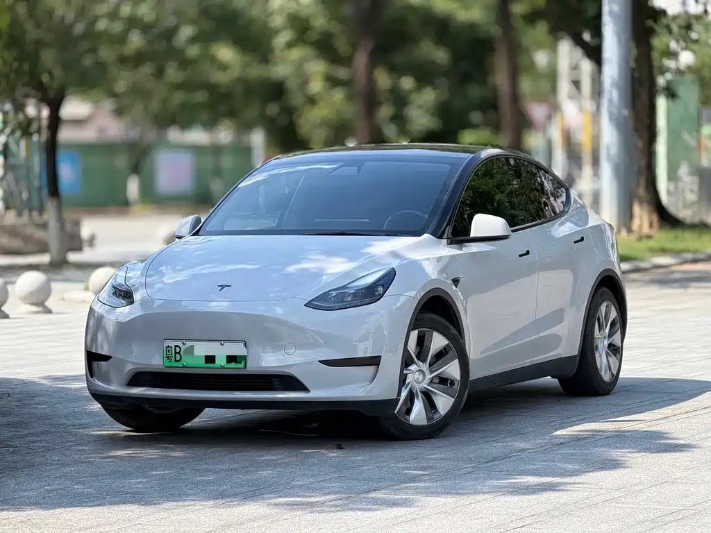 Tesla Model Y 2022 — фото 1
