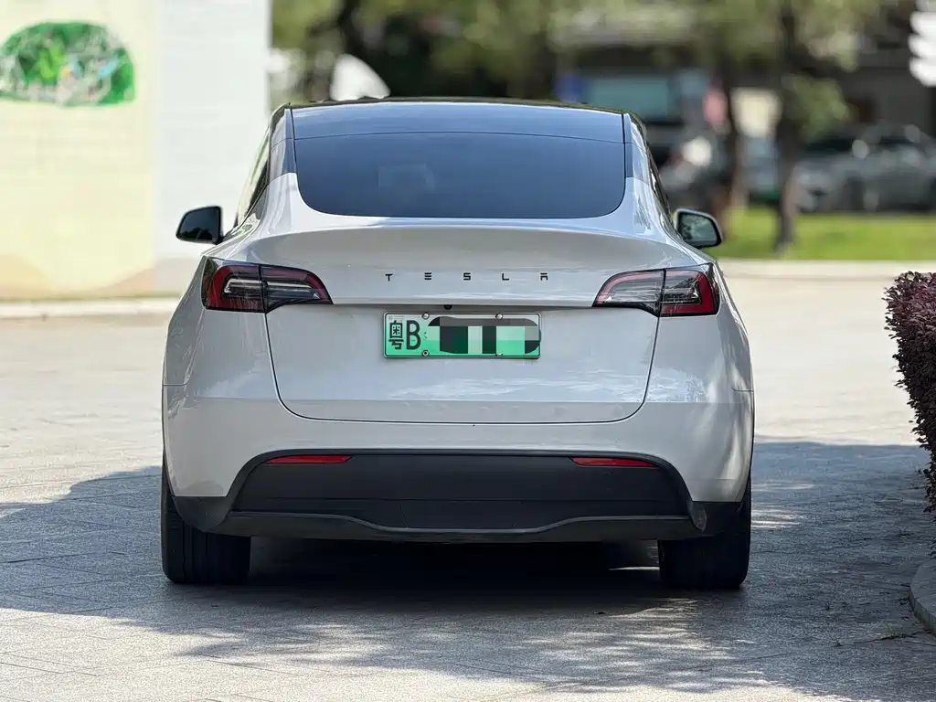 Tesla Model Y 2022 — фото 4