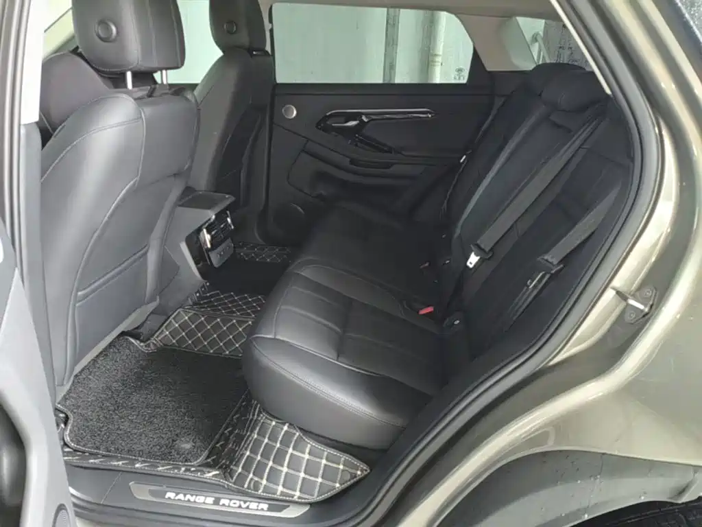 Land Rover Evoque 2022 — фото 17