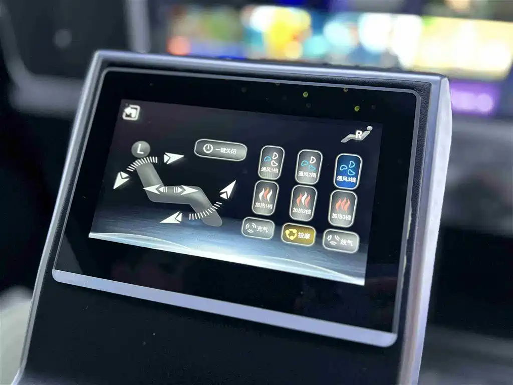 Toyota Alphard 2014 — фото 16