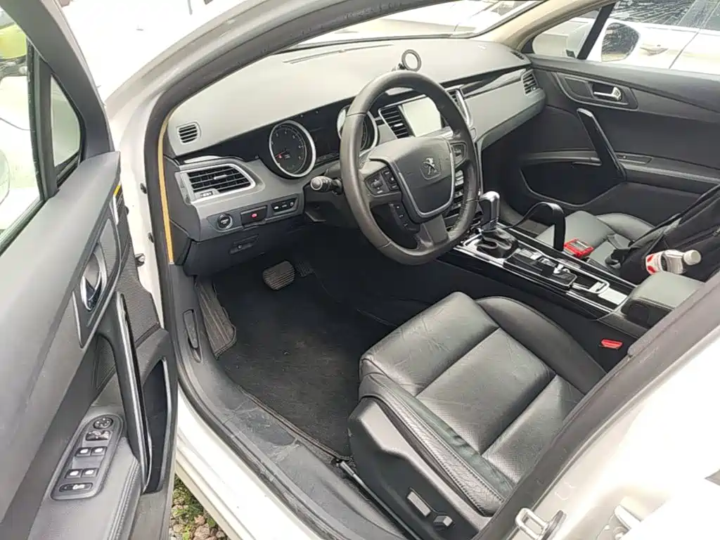 Peugeot 508 2016 — фото 16