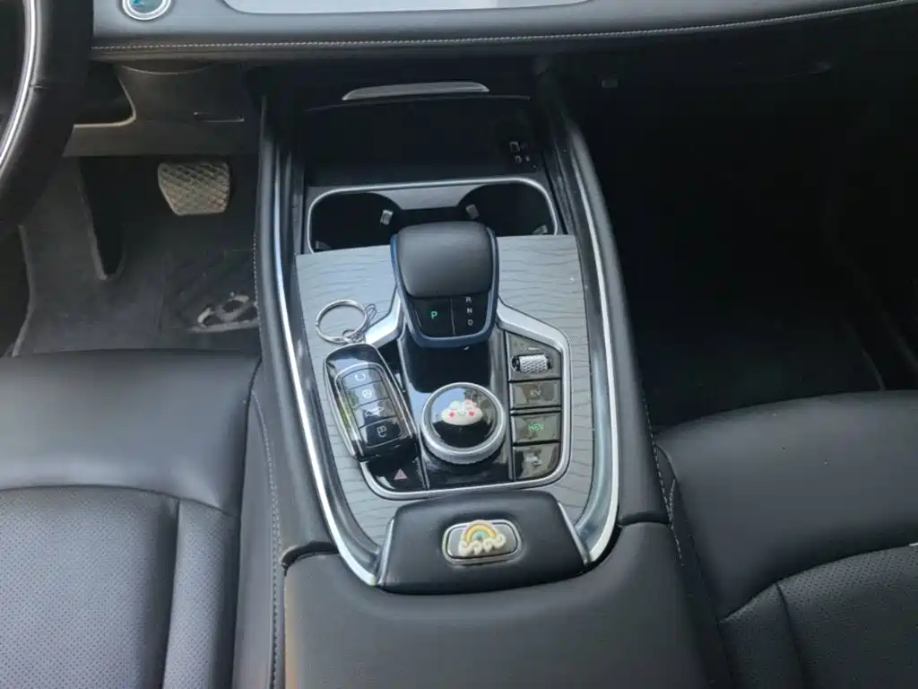 Chery Tiggo 8 PRO NEV 2024 — фото 14