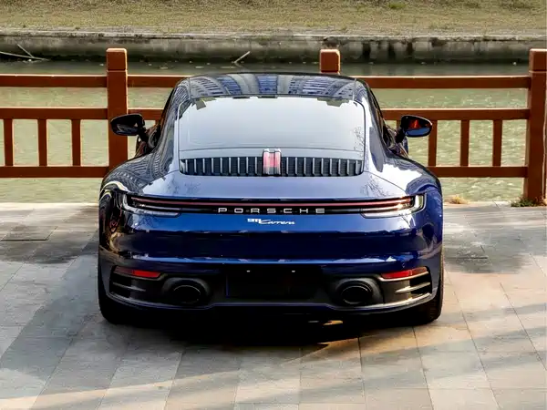 Porsche 911 2023