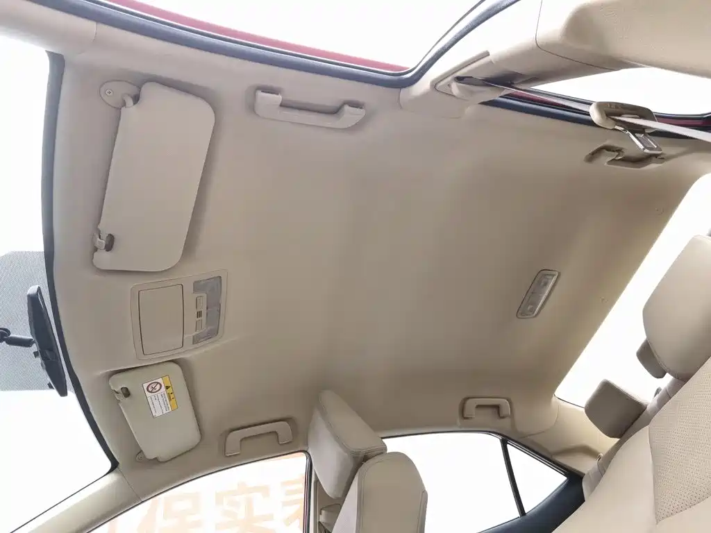 Toyota Corolla 2015 — фото 14