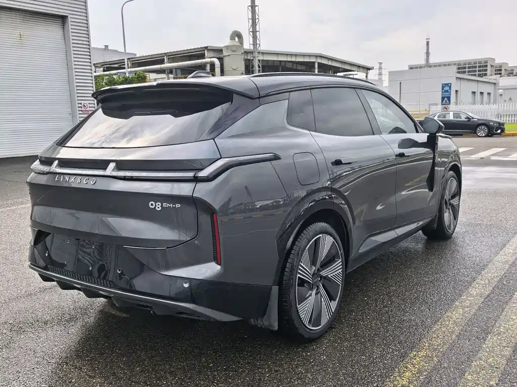 Lynk & Co 08 EM-P 2023 — фото 6