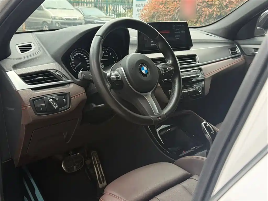 BMW X2 2021 — фото 17