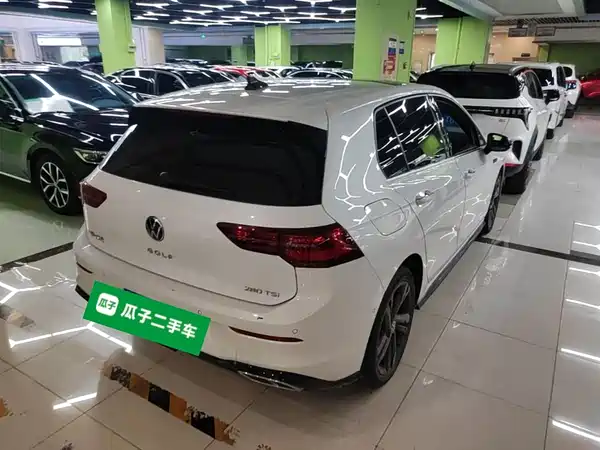 Volkswagen Golf 2023