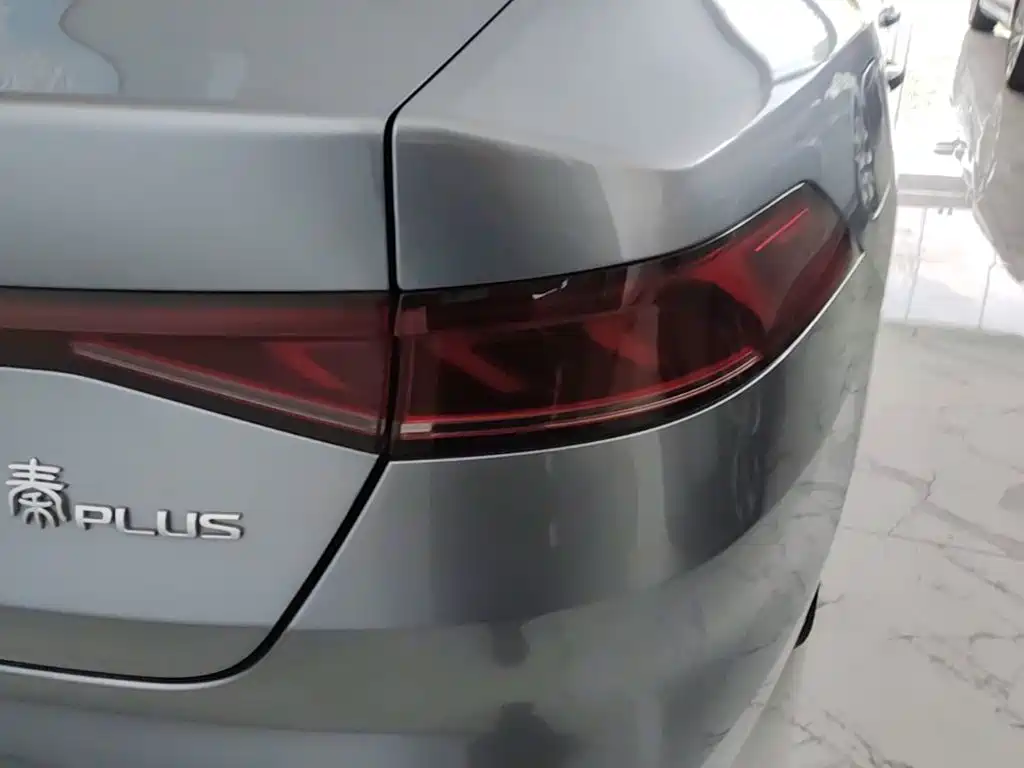 BYD Qin PLUS 2022 — фото 8