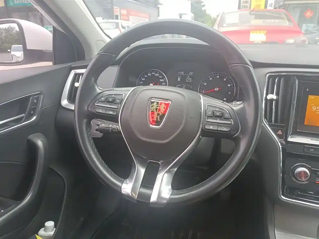 Roewe i6 Classic 2019 — фото 11