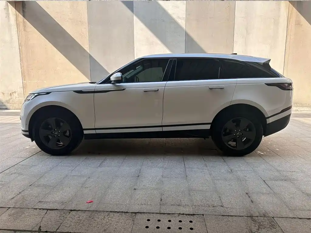 Land Rover Velar 2022 — фото 8