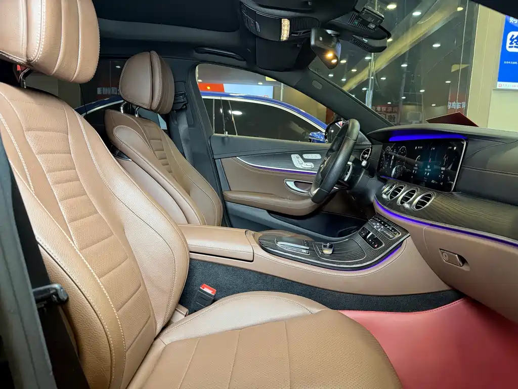 Mercedes-Benz E-Class 2021 — фото 11