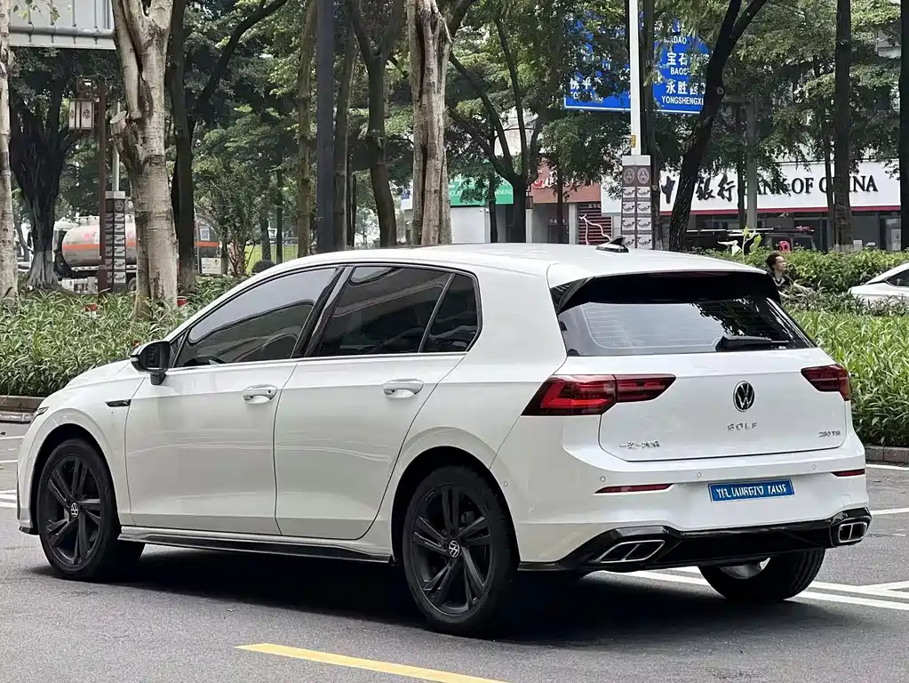 Volkswagen Golf 2022