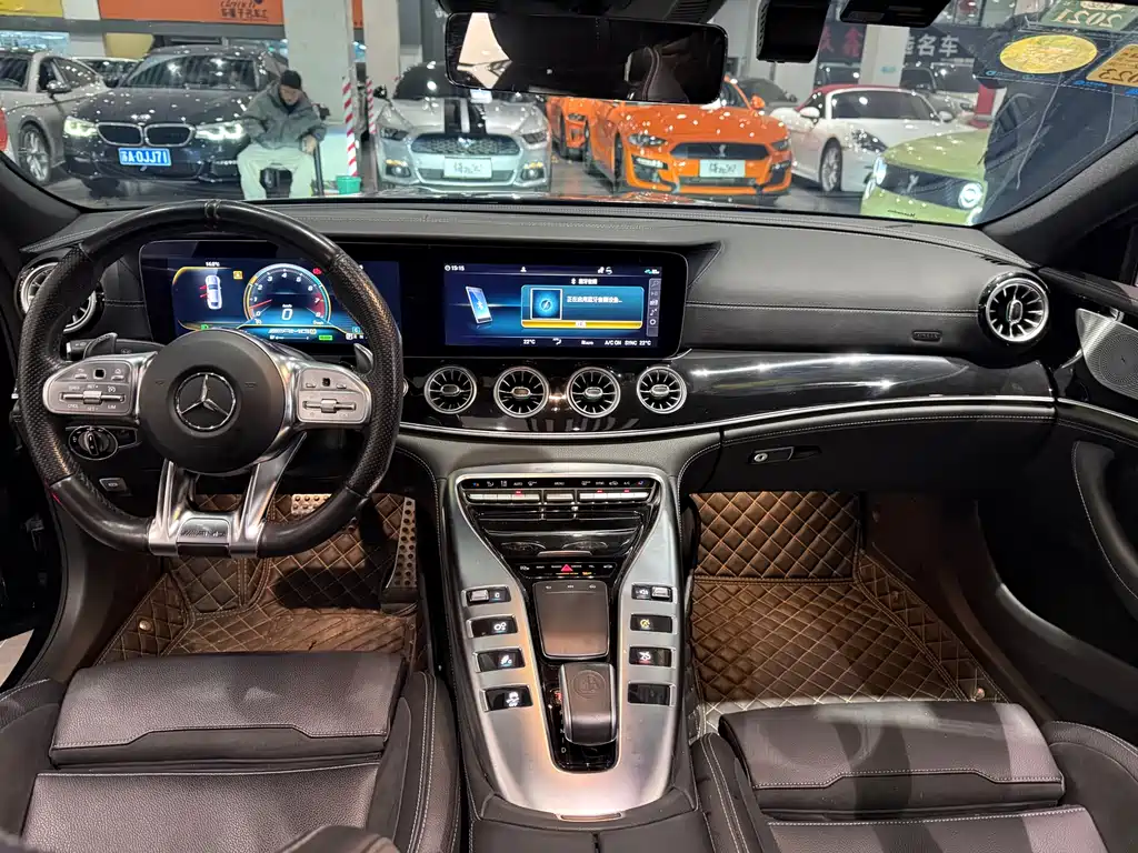 Mercedes-Benz AMG GT 2019 — фото 14